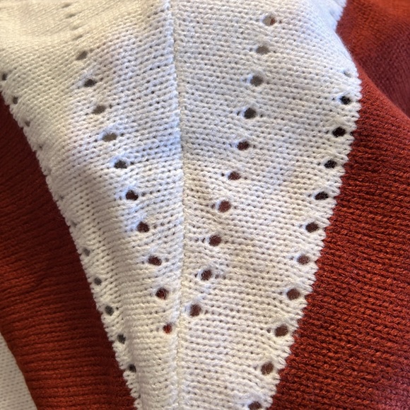 New Without 🏷️ Tags Women’s Striped V Neck Sweater - Picture 2 of 10